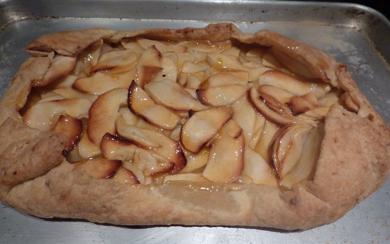 Apple Amaretti Tart | Italian Food, Wine, and Travel