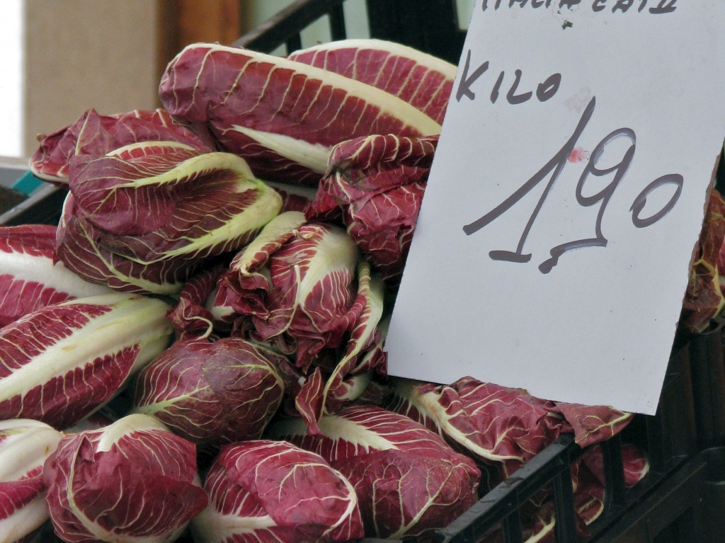 radicchio in market custom bike tours italy