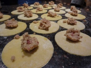 Stuffing on pasta circles