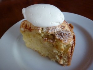 Torta with whipped cream