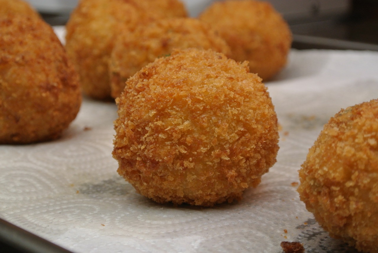 نتیجه تصویری برای Italian fried rice balls