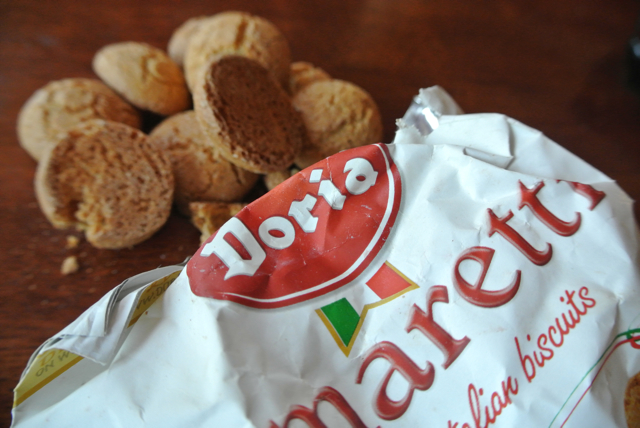 amaretti cookies cycling holidays europe italiaoutdoors food and wine