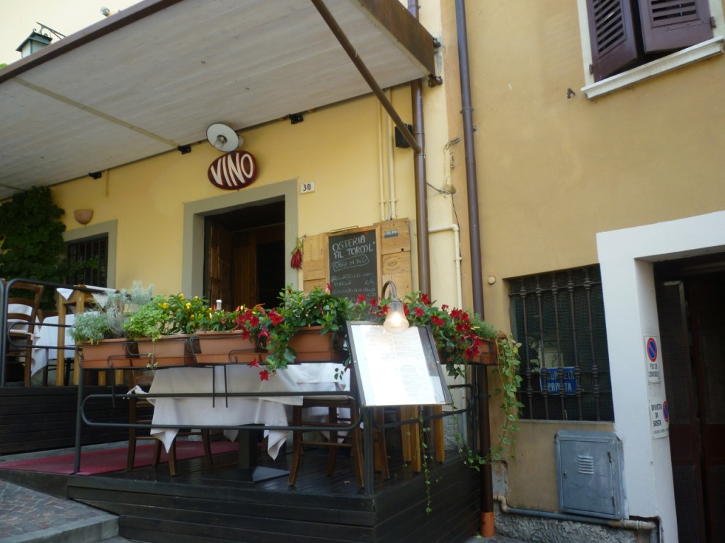 lunch sirmione bike tours italy italiaoutdoors food and wine