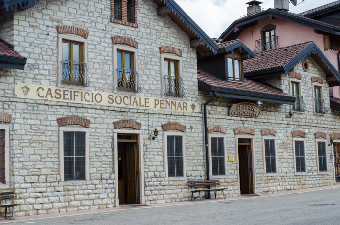 asiago-producer-walking-tour-italy