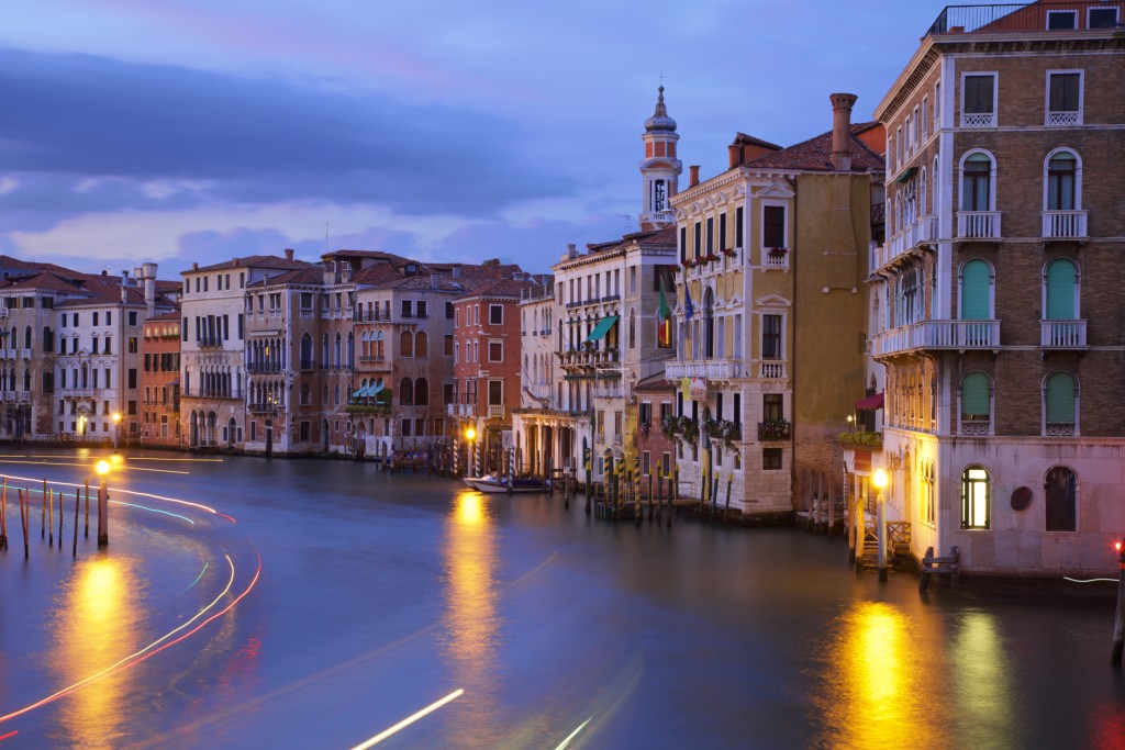 venice-grand-canal-night-walking-tours