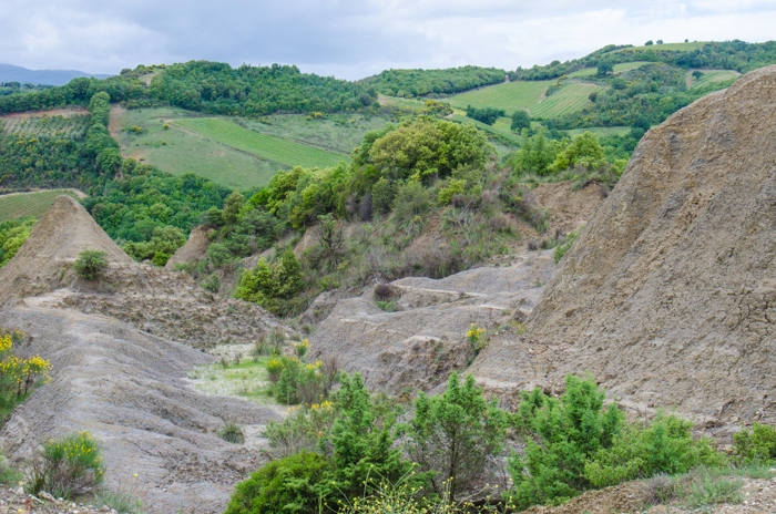 podere-ripi-cliffs-italiaoutdoors-tuscany-wine-tours