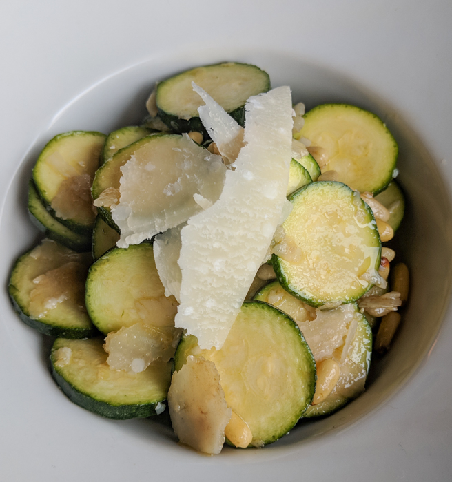 zucchini-insalata-close-italy-tours-italiaoutdoors