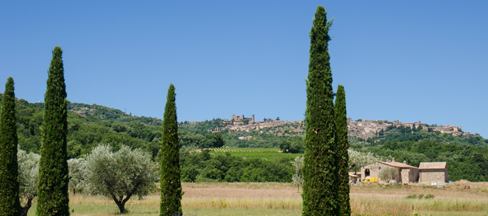 montepulciano-view-custom-tuscany-tour-italiaoutdoors