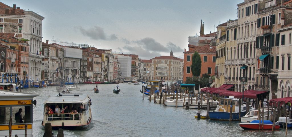 grand-canal-venice-private-italy-tours-italiaoutdoors