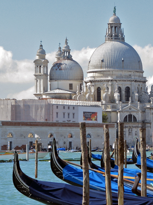 gondola-venice-walking-tour-italy