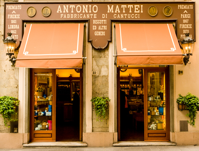 mattei-cantucci-tuscany-walking-private-italy-tours-italiaoutdoors