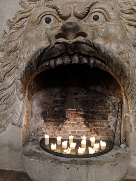villa-della-torre-fireplace-italiaoutdoors