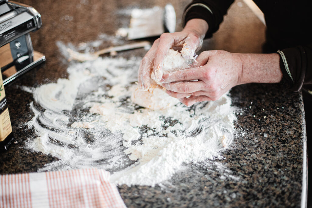 tajarin_forming_dough_private_italy_tour_piedmont